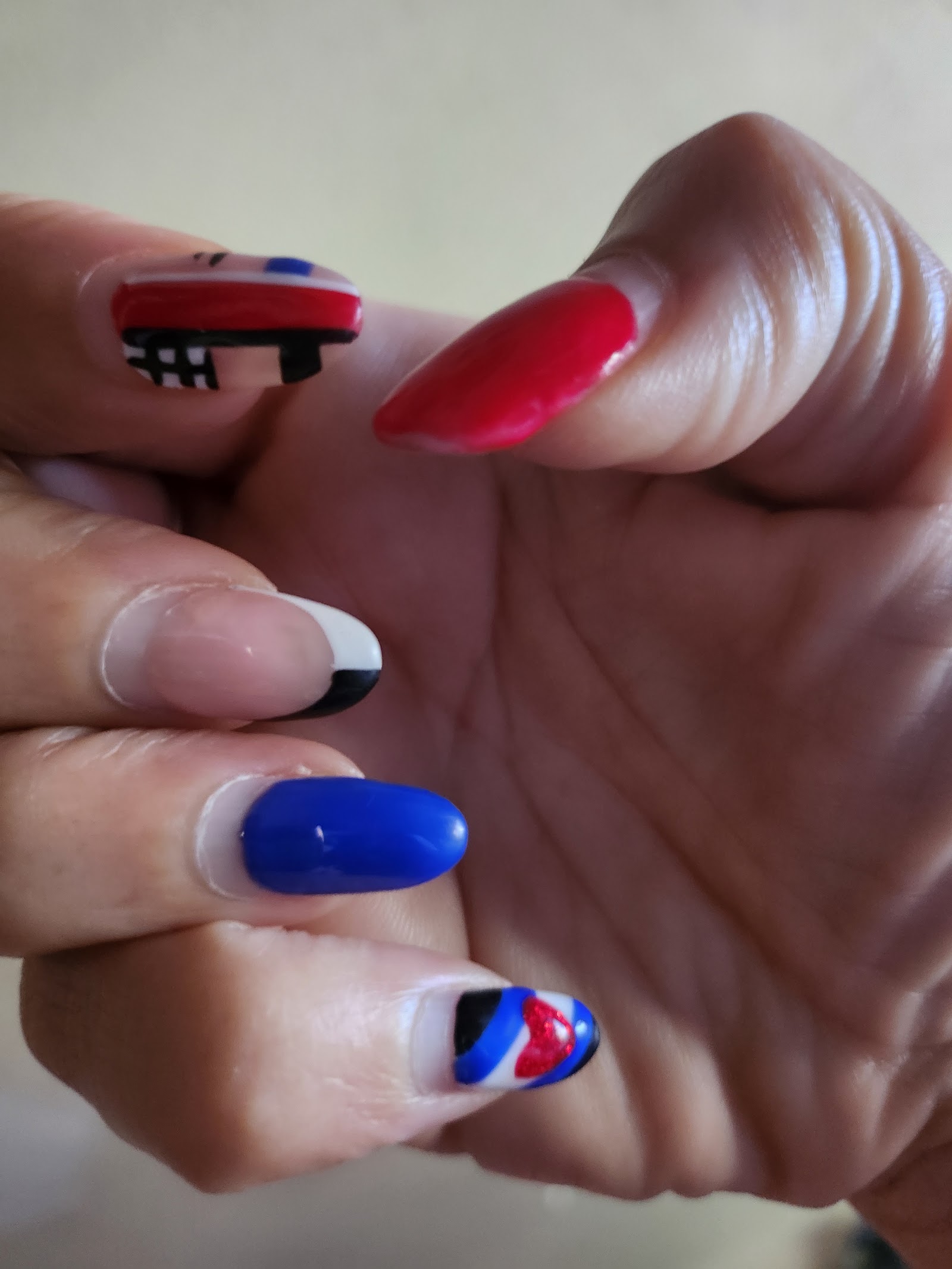 Luxury Nails & Tan Salon nail photo 4